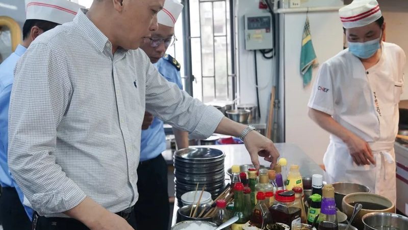 社区食堂食材配送车选型：如何确保食品安全与效率**