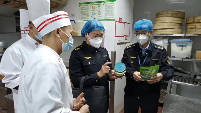 奶油的选择：蛋糕制作中的关键因素**